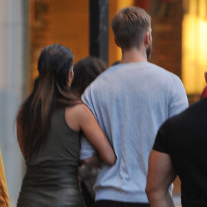 Nicole Scherzinger et Calvin Harris sortent de la boîte de nuit Tape à Londres, le 9 juillet 2016.