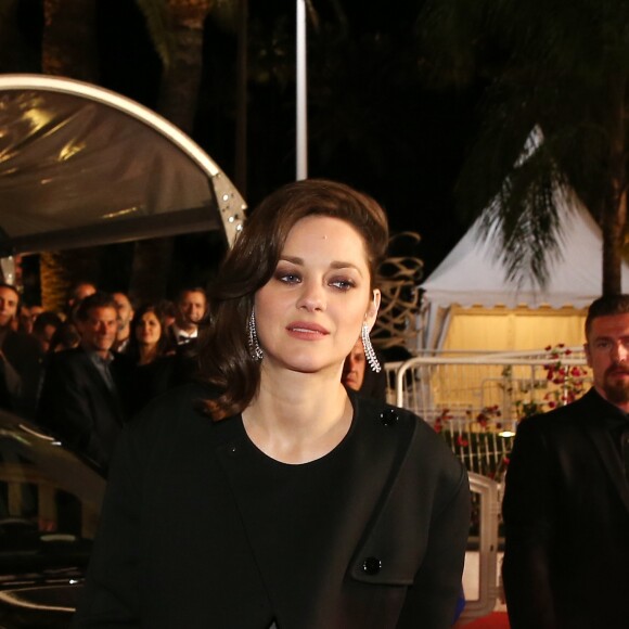 Marion Cotillard - Descente des marches du film "Juste la fin du monde" lors du 69e Festival International du Film de Cannes. Le 19 mai 2016. © Olivier Borde-Cyril Moreau/Bestimage