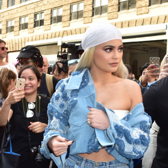 Kylie Jenner arrive au défilé Jonathan Simkhai à l'occasion de la fashion week de New York le 10 septembre 2016. © CPA / Bestimage