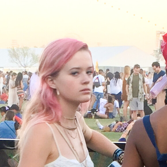 Ava Phillippe au festival Coachella, le 17 avril 2016