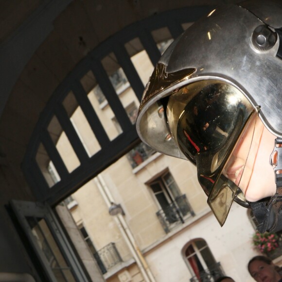 Exclusif - Natasha St-Pier, son mari Grégory Quillacq et leur fils Bixente soutiennent l'association "Petit Coeur de Beurre" lors du week-end de la Cardiopathie Congénitale à la caserne des pompiers de Malar, dans le 7e arrondissement de Paris, le 1er octobre 2016.