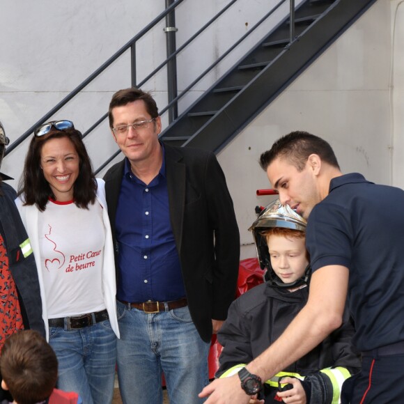 Exclusif - Natasha St-Pier, son mari Grégory Quillacq et leur fils Bixente soutiennent l'association "Petit Coeur de Beurre" lors du week-end de la Cardiopathie Congénitale à la caserne des pompiers de Malar, dans le 7e arrondissement de Paris, le 1er octobre 2016.