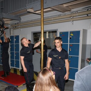 Exclusif - Natasha St-Pier, son mari Grégory Quillacq et leur fils Bixente soutiennent l'association "Petit Coeur de Beurre" lors du week-end de la Cardiopathie Congénitale à la caserne des pompiers de Malar, dans le 7e arrondissement de Paris, le 1er octobre 2016.