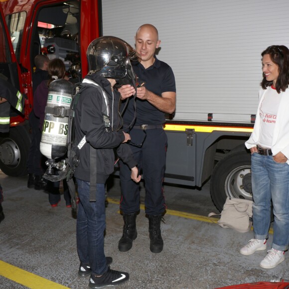 Exclusif - Natasha St-Pier, son mari Grégory Quillacq et leur fils Bixente soutiennent l'association "Petit Coeur de Beurre" lors du week-end de la Cardiopathie Congénitale à la caserne des pompiers de Malar, dans le 7e arrondissement de Paris, le 1er octobre 2016.