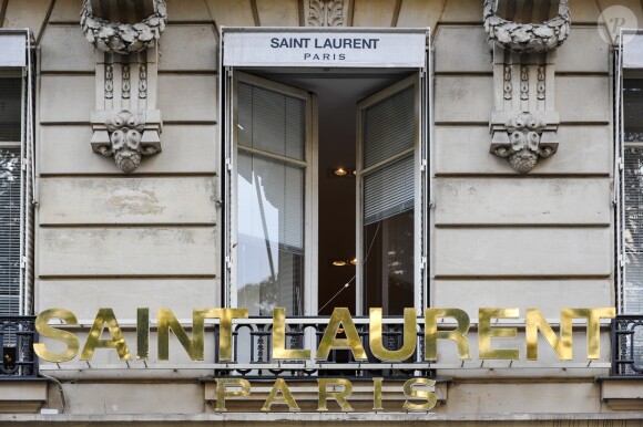 Saint Laurent, High-Couture house on Avenue George V in Paris, France on September 26, 2016. Photo by Bastien Guerche/ABACAPRESS.COM28/09/2016 - Paris