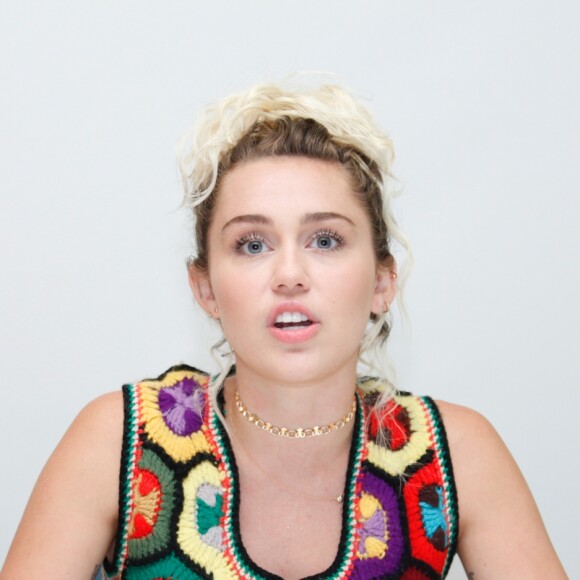Miley Cyrus en conférence de presse pour la série tv "Crisis in Six Scenes" à l'hôtel Four Seasons de Beverly Hills. Los Angeles, le 7 septembre 2016.