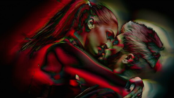 Captures d'écran du nouveau clip de Zayn qui a tourné avec sa compagne Gigi Hadid le 30 janvier 2016.