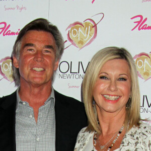 Olivia Newton-John, John Easterling à la Soirée de présentation du nouveau spectacle de Olivia Newton-John "Summer Nights" à Las Vegas, le 12 avril 2014.