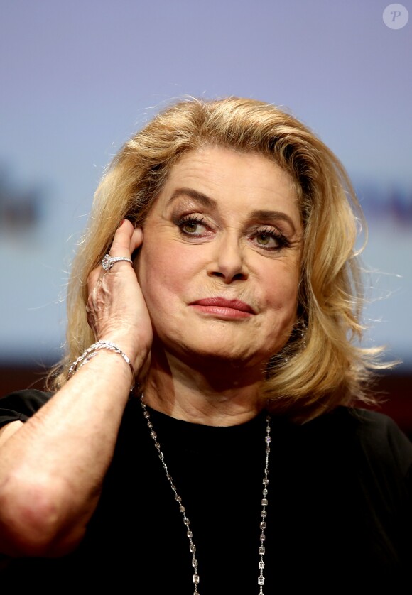 Catherine Deneuve lors de la remise du Prix Lumière 2016 durant le 8ème Festival Lumière à Lyon, le 14 octobre 2016