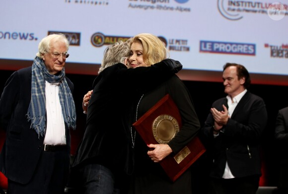Roman Polanski, Bertrand Tavernier et Catherine Deneuve lors de la remise du Prix Lumière 2016 à Catherine Deneuve durant le 8ème Festival Lumière à Lyon, le 14 octobre 2016