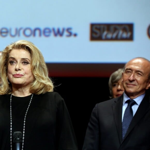 Jean-Paul Rappeneau et Catherine Deneuve lors de la remise du Prix Lumière 2016 à Catherine Deneuve durant le 8ème Festival Lumière à Lyon, le 14 octobre 2016