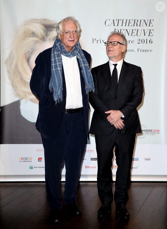 Bertrand Tavernier et Thierry Fremaux devant le photocall de la cérémonie du Prix Lumière lors du 8ème Festival Lumière à Lyon, le 14 octobre 2016