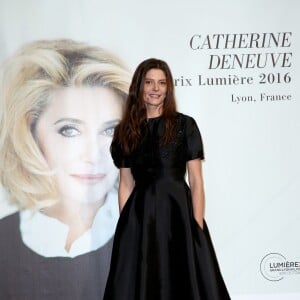 Chiara Mastroianni devant le photocall de la cérémonie du Prix Lumière lors du 8ème Festival Lumière à Lyon, le 14 octobre 2016