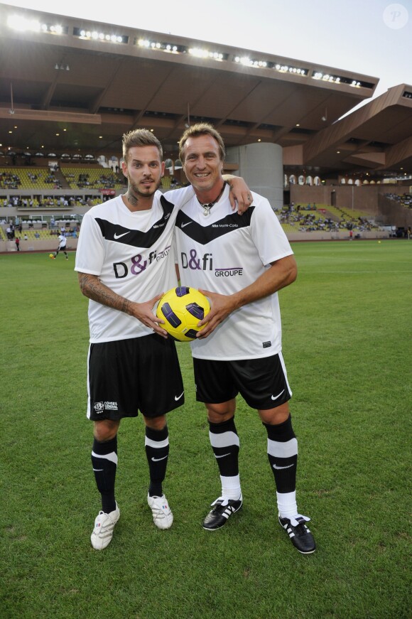 M.Pokora et David Ginola participent à un match caritatif à Monaco le 2 août 2011.