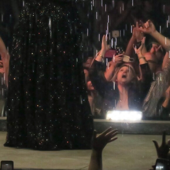 Adele à la Bridgestone Arena de Nashville, le 16 octobre 2016