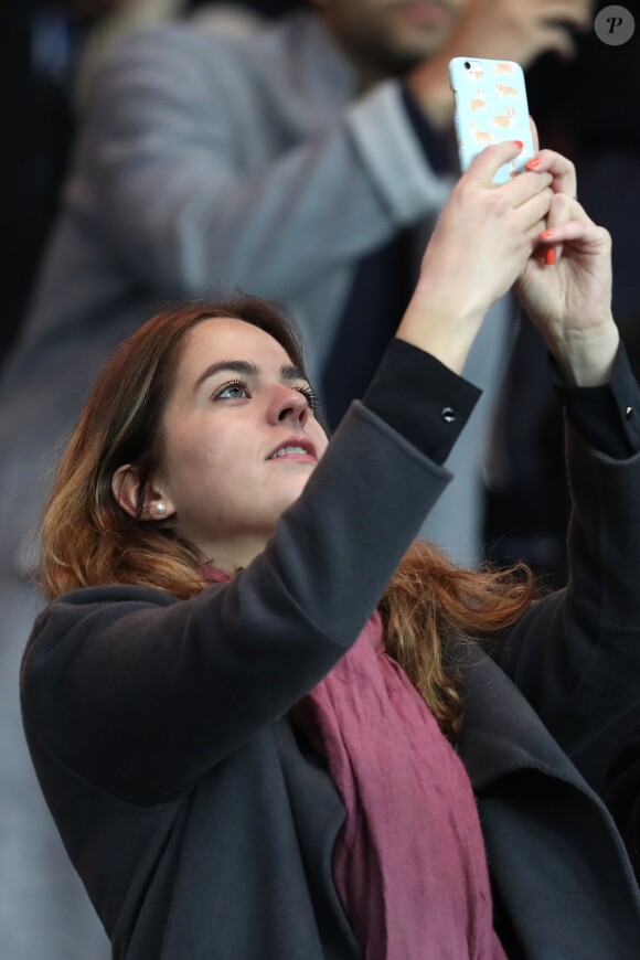 Anouchka Delon - People au match de Ligue des champions Psg - Bale au Parc des Princes à Paris le 19 octobre 2016. © Cyril Moreau/Bestimage