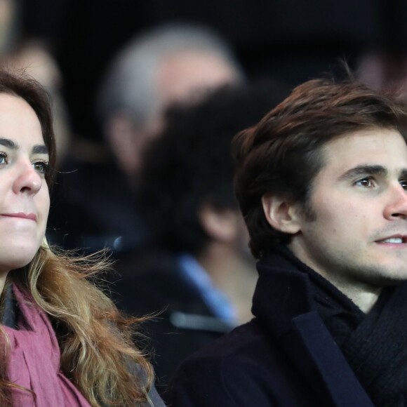 Anouchka Delon et son compagnon Julien Dereims - People au match de Ligue des champions Psg - Bale au Parc des Princes à Paris le 19 octobre 2016. © Cyril Moreau/Bestimage