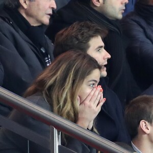 Anouchka Delon et son compagnon Julien Dereims - People au match de Ligue des champions Psg - Bale au Parc des Princes à Paris le 19 octobre 2016. © Cyril Moreau/Bestimage