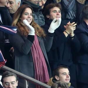 Anouchka Delon et son compagnon Julien Dereims - People au match de Ligue des champions Psg - Bale au Parc des Princes à Paris le 19 octobre 2016. © Cyril Moreau/Bestimage