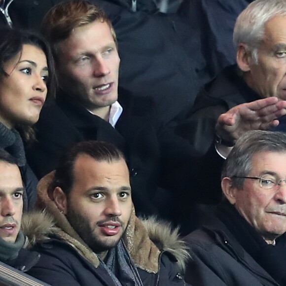 Karima Charni et Clément Chantôme - People au match de Ligue des champions Psg - Bale au Parc des Princes à Paris le 19 octobre 2016. © Cyril Moreau/Bestimage