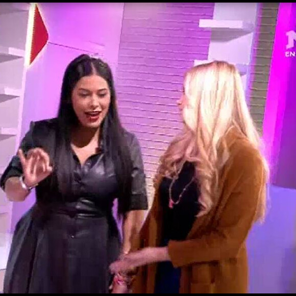 Ayem Nour et Manon de "Secret Story 10" dans le "Mad Mag" de NRJ12, mercredi 19 octobre 2016