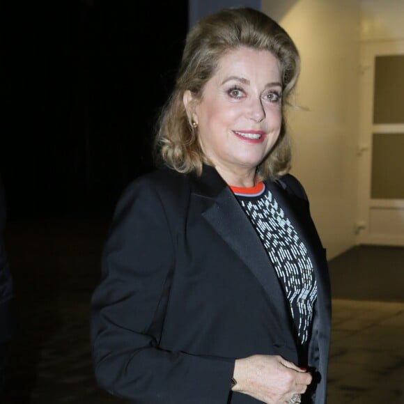 Catherine Deneuve - Arrivées au dîner d'Inauguration de l'exposition "Icônes de l'Art Moderne. La Collection Chtchoukine" à la "Fondation Vuitton" à Paris, France, le 20 octobre 2016.