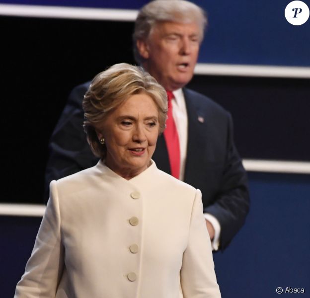 Hillary Clinton et Donald Trump débattent à Las Vegas, le 19 octobre 2016
