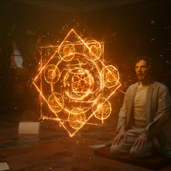 Tilda Swinton et Benedict Cumberbatch dans Doctor Strange