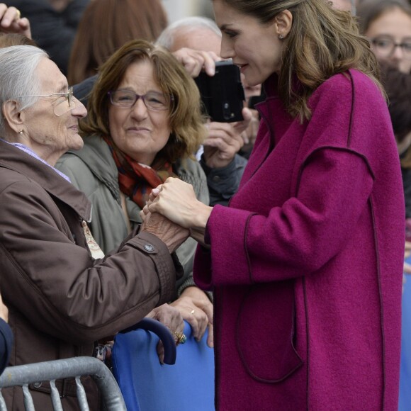 Le roi Felipe VI et la reine Letizia d'Espagne visitaient le 22 octobre 2016 Los Oscos, qui regroupe les communes de San Martin de Oscos, Villanueva de Oscos, Santa Eulalia de Oscos et a été désigné Village exemplaire des Asturies 2016.