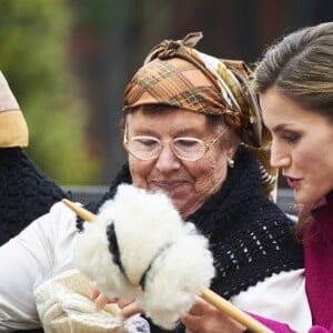 Le roi Felipe VI et la reine Letizia d'Espagne visitaient le 22 octobre 2016 Los Oscos, qui regroupe les communes de San Martin de Oscos, Villanueva de Oscos, Santa Eulalia de Oscos et a été désigné Village exemplaire des Asturies 2016.