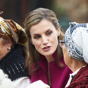 Le roi Felipe VI et la reine Letizia d'Espagne visitaient le 22 octobre 2016 Los Oscos, qui regroupe les communes de San Martin de Oscos, Villanueva de Oscos, Santa Eulalia de Oscos et a été désigné Village exemplaire des Asturies 2016.