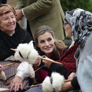 Le roi Felipe VI et la reine Letizia d'Espagne visitaient le 22 octobre 2016 Los Oscos, qui regroupe les communes de San Martin de Oscos, Villanueva de Oscos, Santa Eulalia de Oscos et a été désigné Village exemplaire des Asturies 2016.