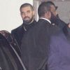 Drake quitte sa soirée d'anniversaire à Los Angeles le 23 octobre 2016.