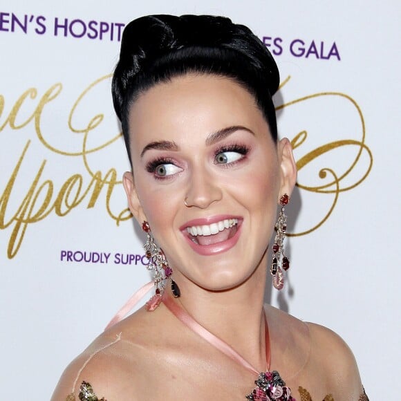 Katy Perry assiste au gala "Once Upon a Time" organisé par l'hôpital pour enfants de Los Angeles le 15 octobre 2016.