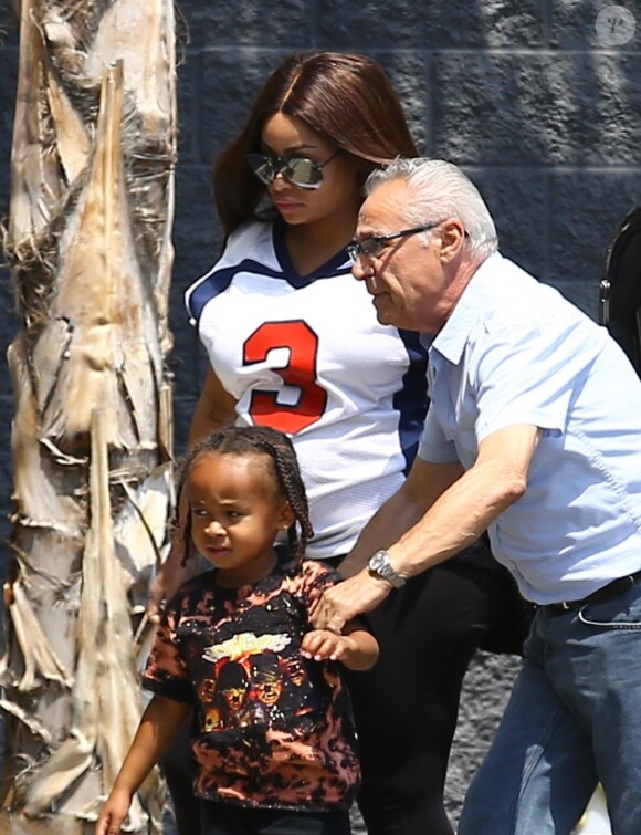 Exclusif - Blac Chyna, la compagne de Rob Kardashian, et son fils King Cairo à Los Angeles le 25 août 2016.