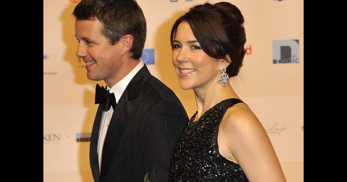 Frederik Et Emilie Marie Au Premier Regard PHOTOS : Quand Le prince Frederik et la princesse Mary de Danemark se