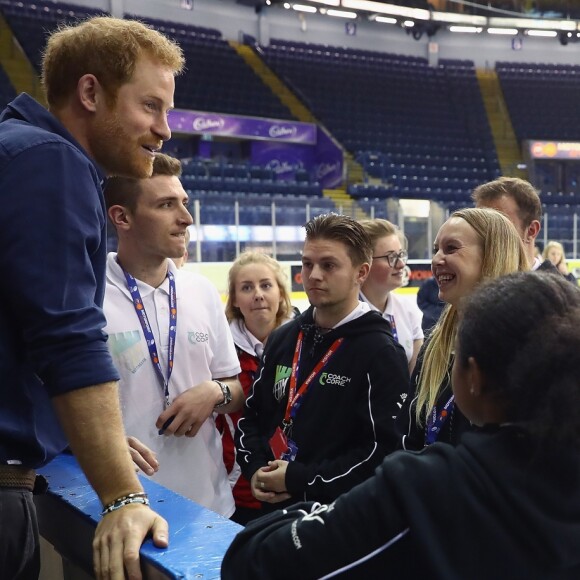 Le prince Harry visite Coach Core au Centre National Ice de Londres, le 27 octobre 2016.