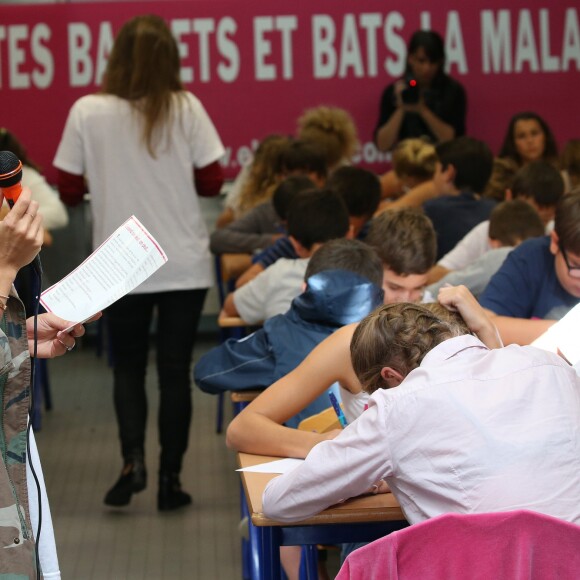 La chanteuse Alizée a assuré la dictée ELA le 17 octobre 2016, au collège de Porticcio.