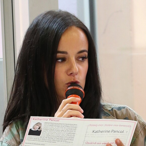 La chanteuse Alizée a assuré la dictée ELA le 17 octobre 2016, au collège de Porticcio.