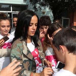 La chanteuse Alizée a assuré la dictée ELA le 17 octobre 2016, au collège de Porticcio.