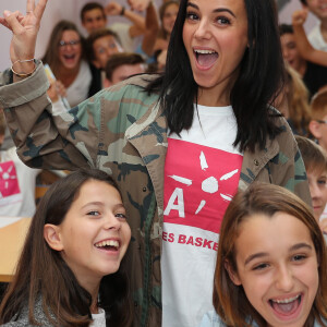 La chanteuse Alizée a assuré la dictée ELA le 17 octobre 2016, au collège de Porticcio.