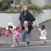 Charlize Theron emmène ses enfants Jackson et August Theron à une fête d'anniversaire privée à Beverly Hills. Le petit Jackson porte encore sa casquette préférée de la reine des neiges! Le 30 octobre 2016