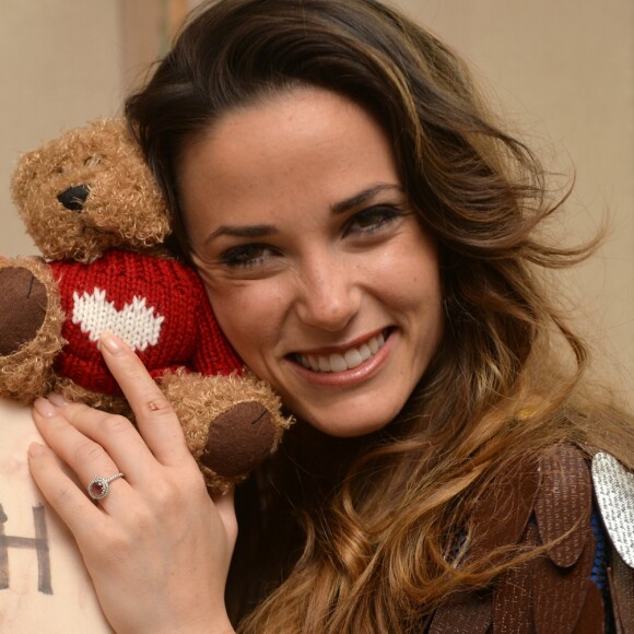 Capucine Anav ( habillée par le maitre chocolatier Jean-Paul Hévin, mise en beauté par Franck Provost et Make up for ever Academy) - Essayage en prévisions du défilé du salon du chocolat 2016 à l'hotel Best Western Premier - Trocadero la Tour à Paris le 12 octobre 2016. © Veeren/Bestimage