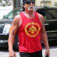 Hulk Hogan et sa femme Jennifer McDaniel sortent de leur cours de gym en compagnie de Dave Grutman, célèbre patron de boite de nuit à Miami le 22 Avril 2016. © CPA/Bestimage