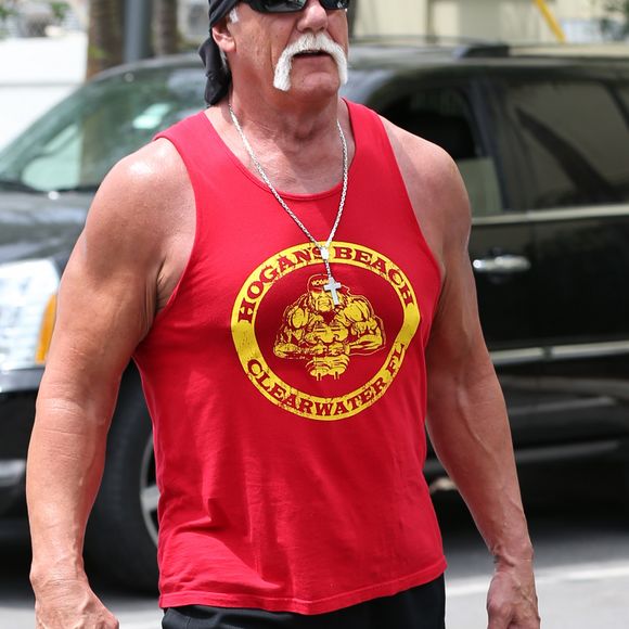 Hulk Hogan et sa femme Jennifer McDaniel sortent de leur cours de gym en compagnie de Dave Grutman, célèbre patron de boite de nuit à Miami le 22 Avril 2016. © CPA/Bestimage