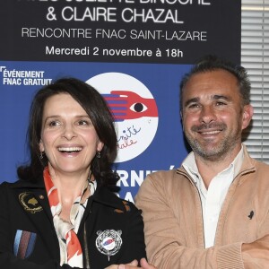 Fabienne Servan-Schreiber, Juliette Binoche, Abdennour Bidar et Claire Chazal participent à une rencontre organisée par le mouvement "Fraternité Générale !" à la Fnac Saint-Lazare à Paris, le 2 novembre 2016. © Pierre Perusseau/Bestimage