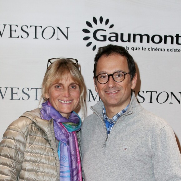 Exclusif - Le réalisateur James Huth et sa femme à l'inauguration de la boutique qui s'est installée pour 1 an au Gaumont Champs-Elysées Ambassade à Paris le 2 novembre 2016. © Moreau-Jacovides/Bestimage