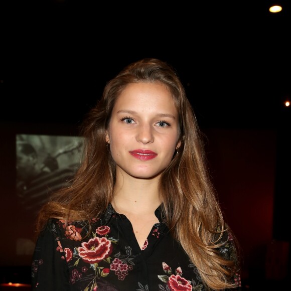 Exclusif - Margaux Chatelier à l'inauguration de la boutique qui s'est installée pour 1 an au Gaumont Champs-Elysées Ambassade à Paris le 2 novembre 2016. © Moreau-Jacovides/Bestimage