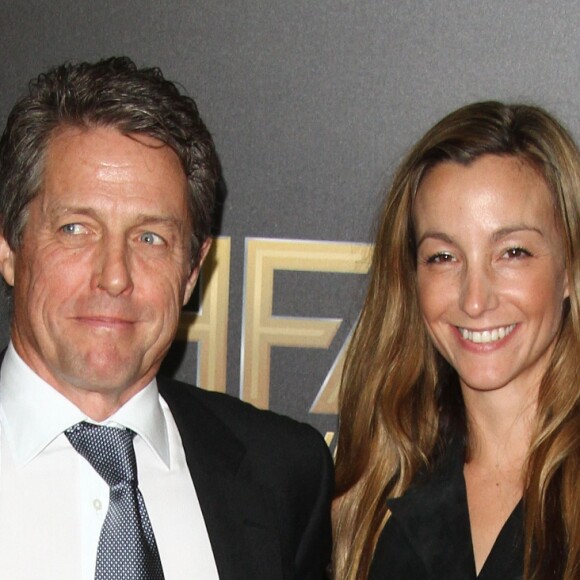 Hugh Grant et sa compagne Anna Elisabet Eberstein à la 20ème soirée annuelle Hollywood Film Awards à l'hôtel Beverly Hilton dans le quartier de Beverly Hills à Los Angeles, Californie, Etats-Unis, le 6 novembre 2016.