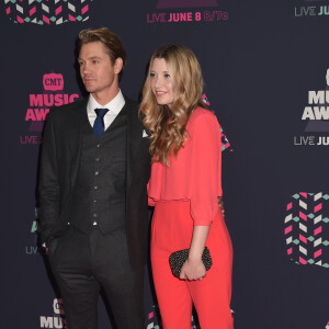 Chad Michael Murray et sa femme Sarah Roemer à la soirée CMT Music Awards à Bridgestone Arena à Nashville, le 8 juin 2016.
